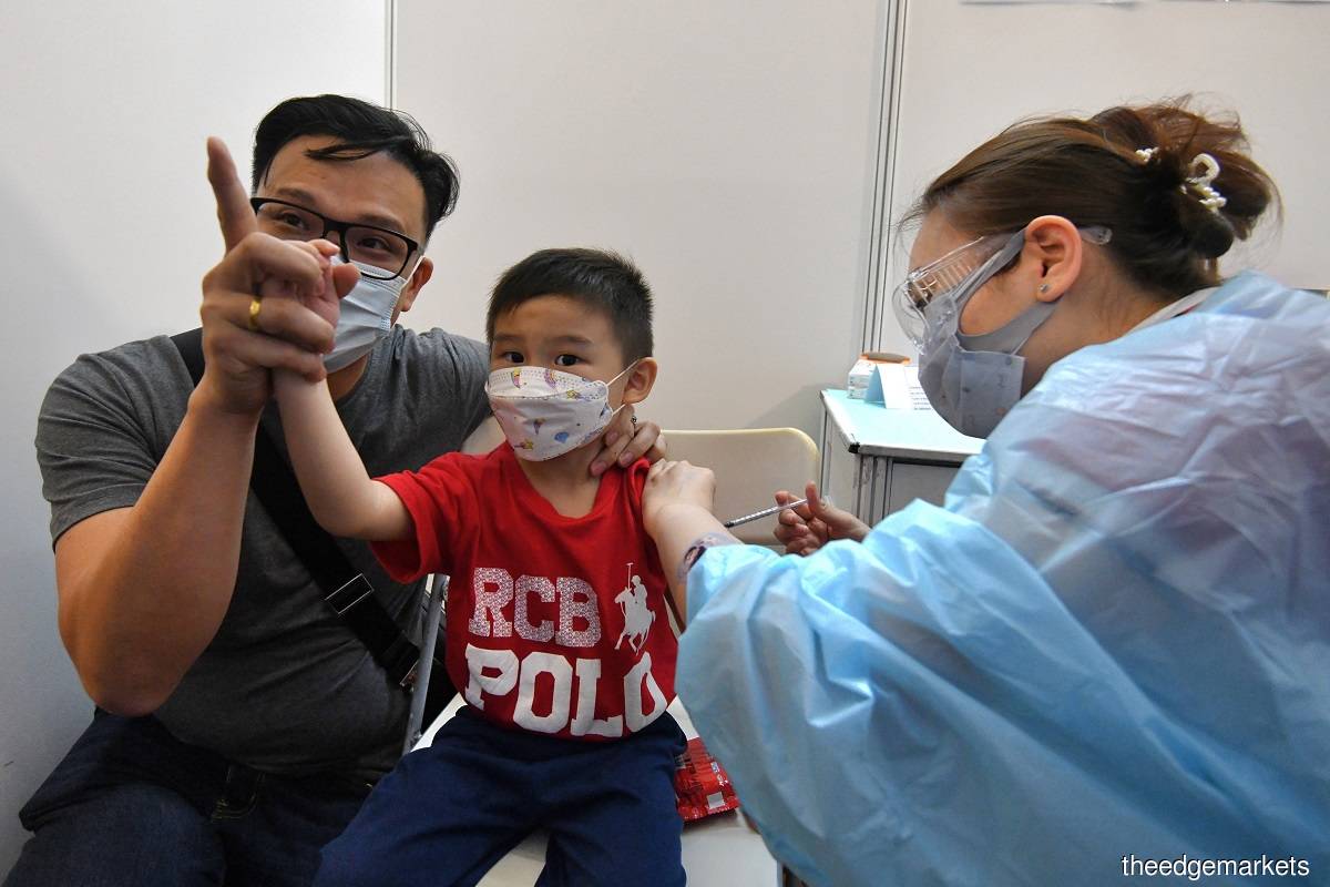 Covid19 vaccination Over 900,000 Malaysian children given first jab